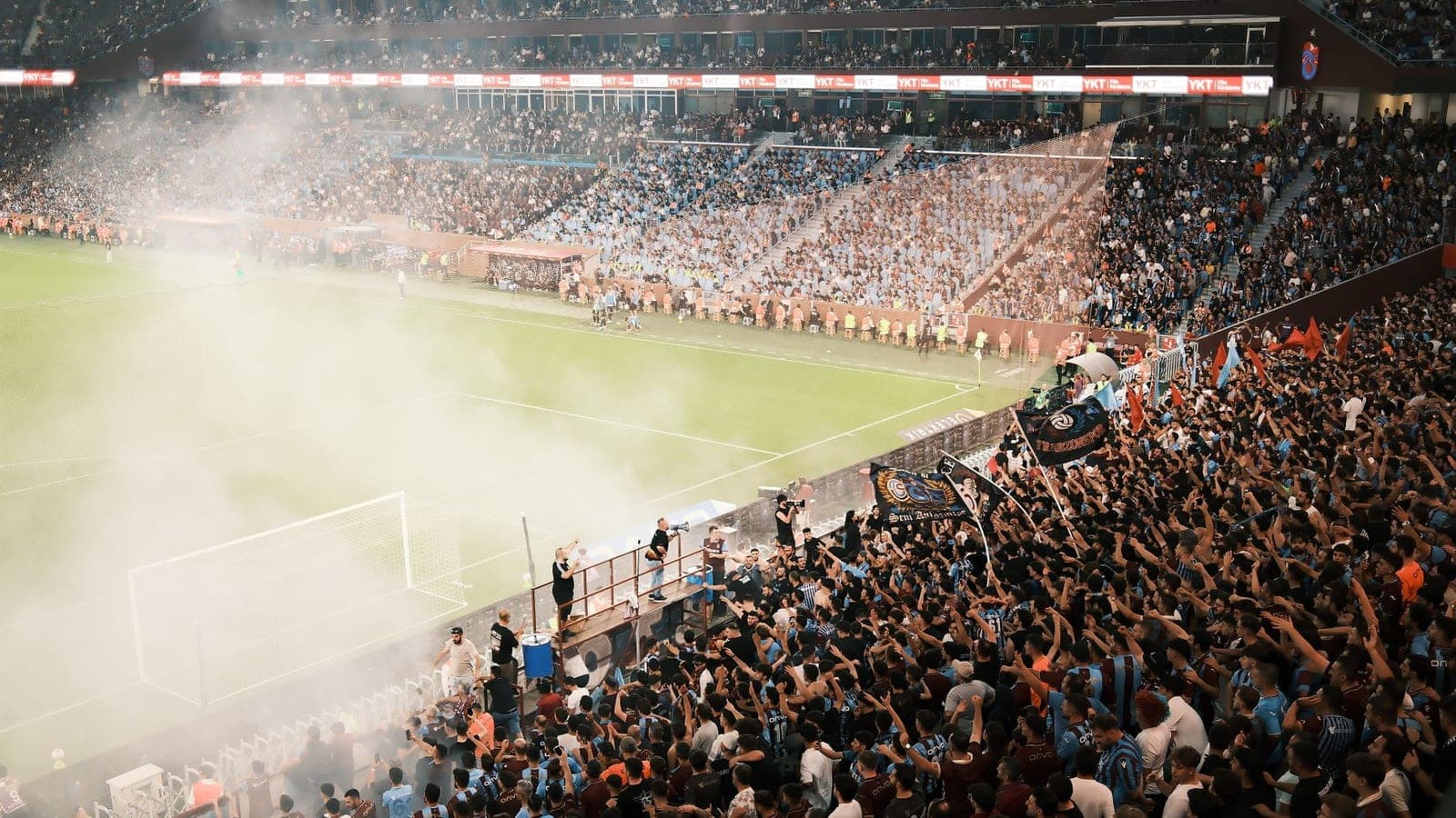 Sam Fender quita la pista premium de su gira de estadios de 2027: pista única a 85 libras antes de gastos